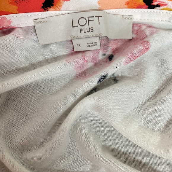 Loft White & Multi Color Floral Blouse Sz 18 - Picture 4 of 5